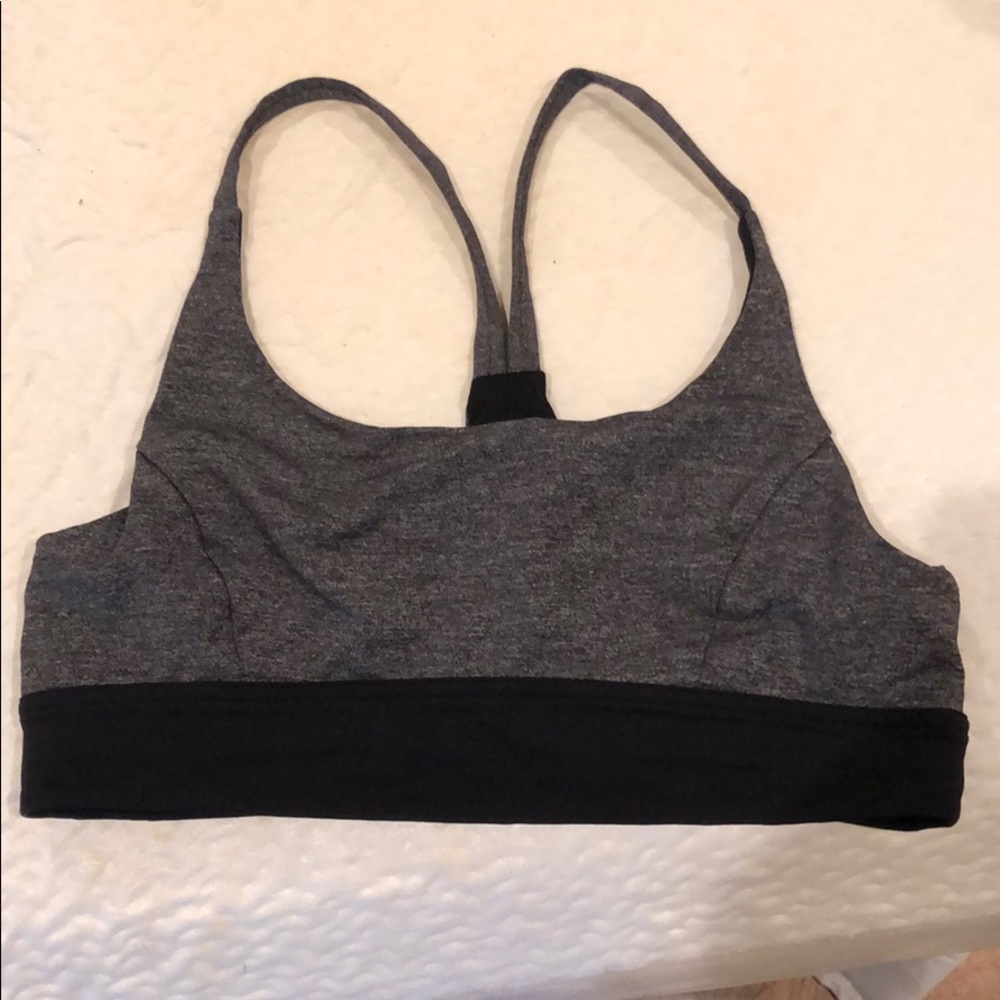 Lululemon sports bra